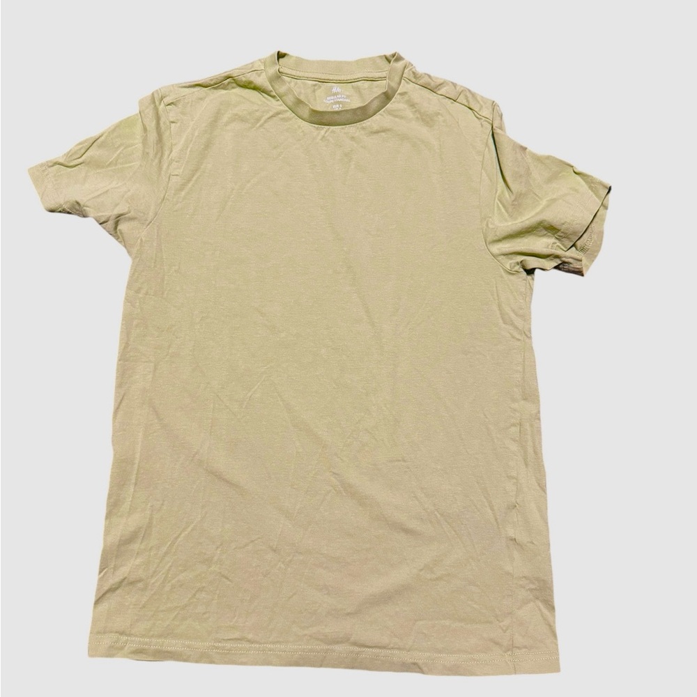 H&M crewneck short sleeve tee in light green. Size S. EUC